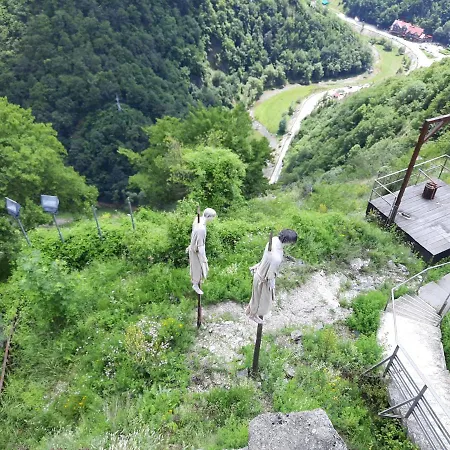 بيت للعطل Casa De Vacanta ,,la Valucu